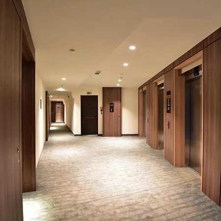 Woodside Residences *