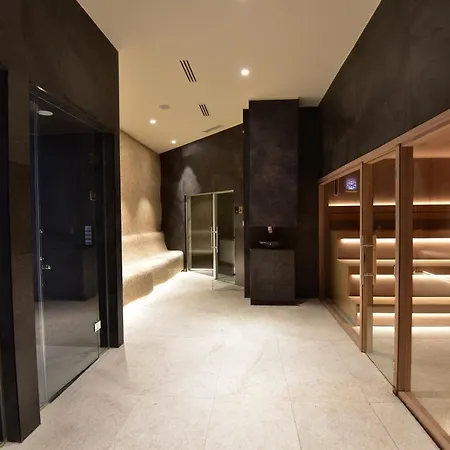 Woodside Residences Apartment