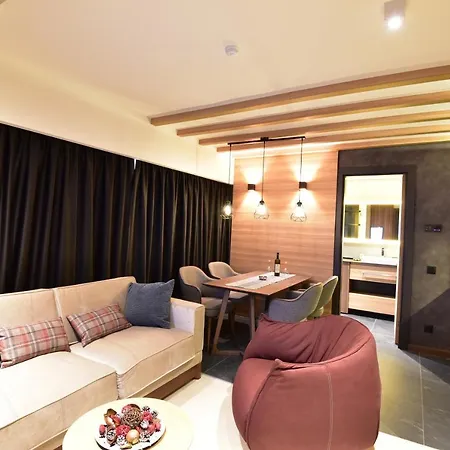 아파트 Woodside Residences 카파오닉